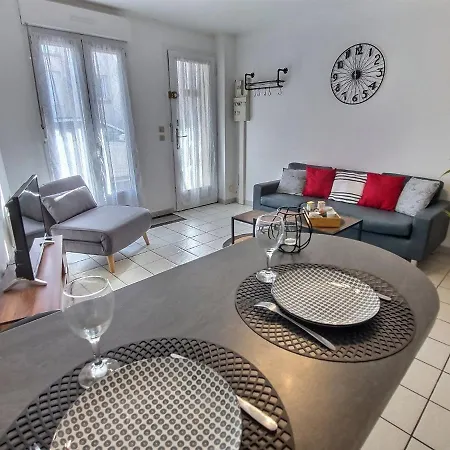 Duplex Le Cachou : 10 Min Aéroport De Roissy Cdg - Astérix - Paris Appartamento *